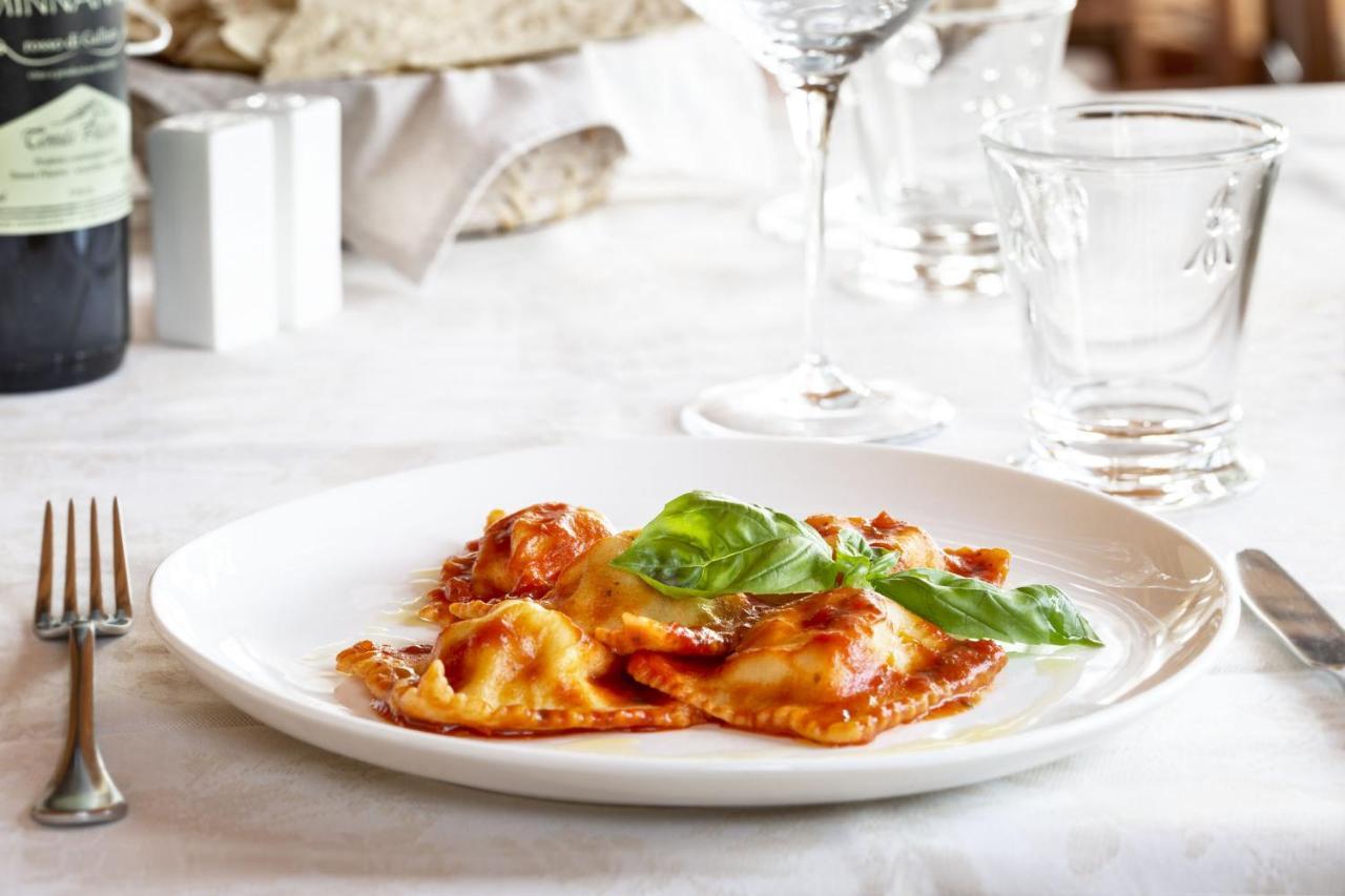 Tenuta Pilastru Country &